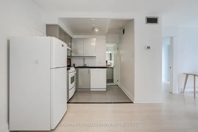 Additional image 8 of 55 Centre Ave Unit 701