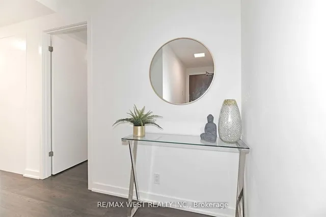 Additional image 15 of 2212 Lake Shore Blvd Unit 506