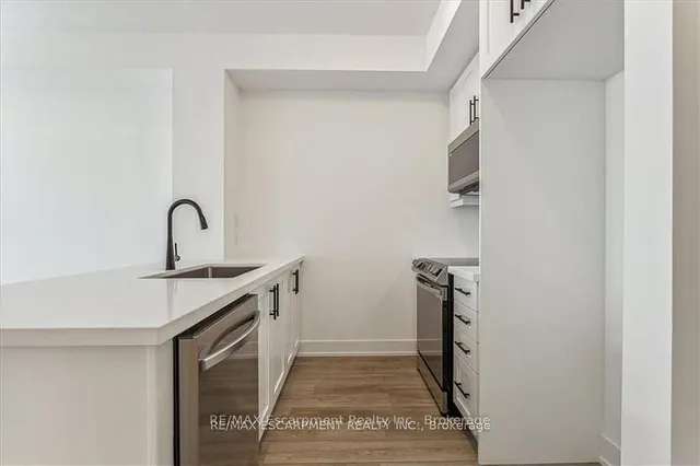 Additional image 6 of 470 Dundas St Unit 906