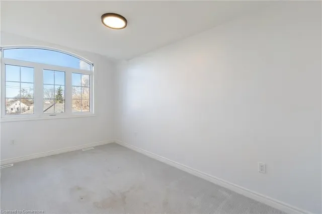 Additional image 12 of 730 Knox Ave