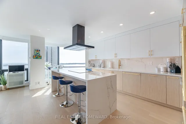 Additional image 8 of 10 Queens Quay Unit PH2