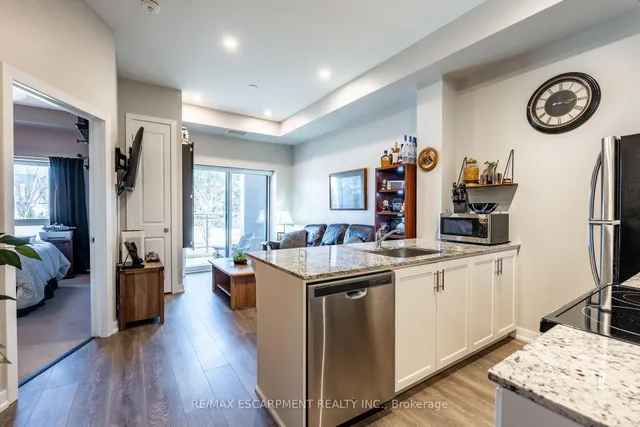 Additional image 11 of 4040 UPPER MIDDLE Rd Unit 102