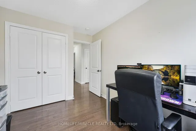 Additional image 29 of 36 Bernadino St