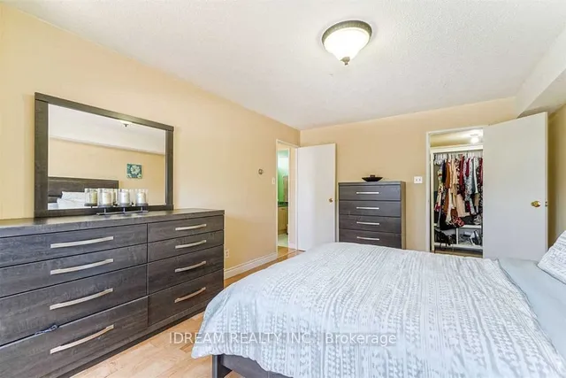 Additional image 20 of 3700 Kaneff Cres Unit 202