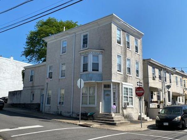 326 Delmar St, Philadelphia, PA 19128
