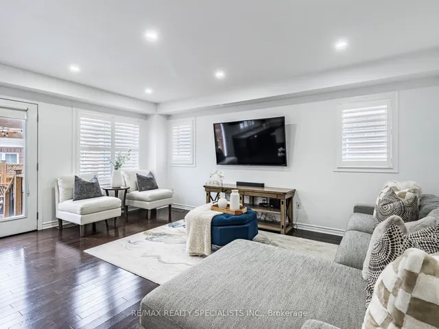 Additional image 6 of 13 Quasar St