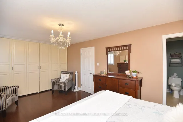 Additional image 24 of 2101 Silwell Crt