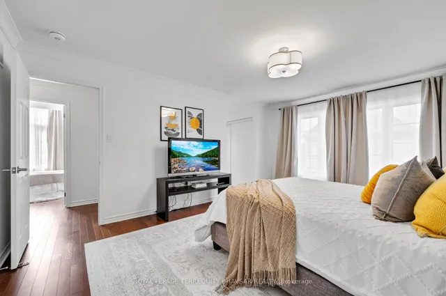 Additional image 27 of 533 Kennedy Circ