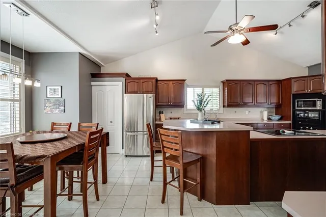 Additional image 12 of 163 Book Rd