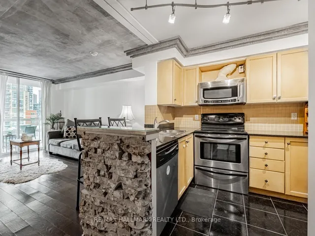 Additional image 3 of 323 Richmond St Unit 908