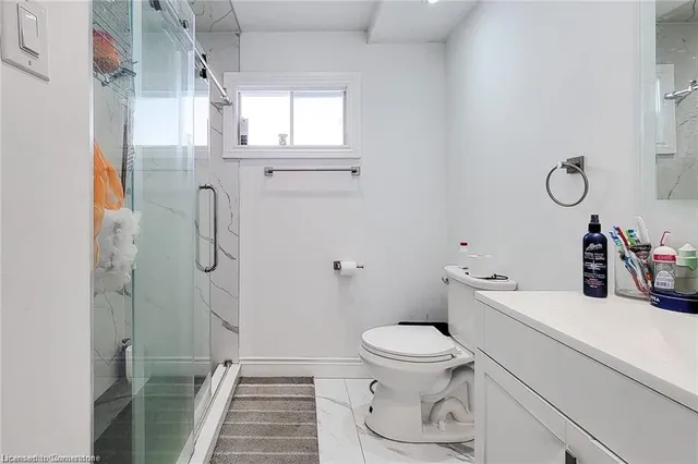 Additional image 20 of 133 Corman Ave