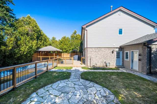Additional image 30 of 32 Longbourne Cres