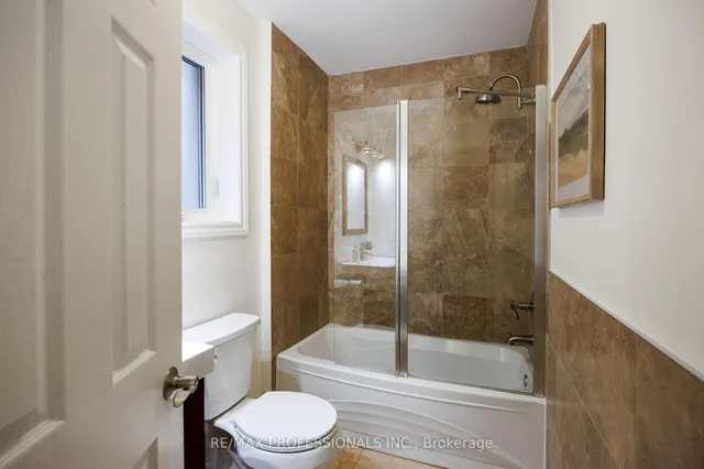 Additional image 25 of 103 Armadale Ave