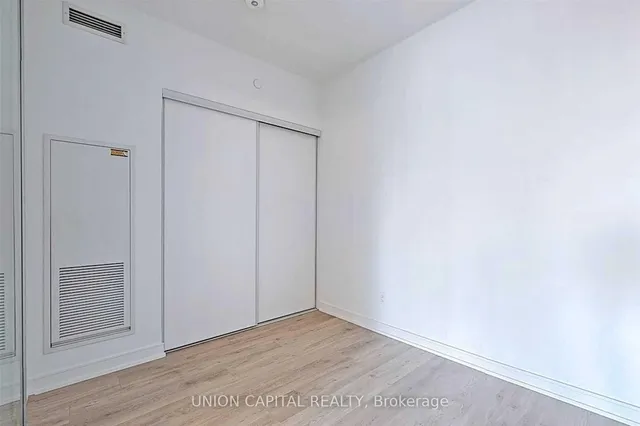 Additional image 10 of 3 Gloucester St Unit 2013