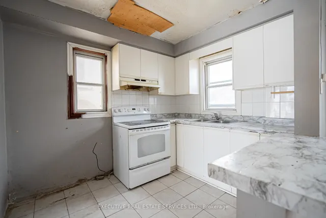 Additional image 12 of 190 CAMERON Ave