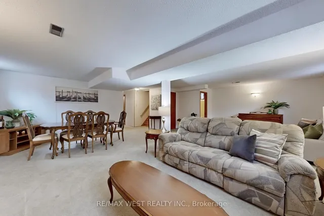 Additional image 26 of 53 Wedgewood Dr