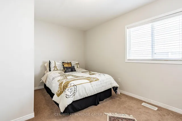 Additional image 24 of 382 Woodbine Ave