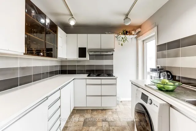 Additional image 14 of 4 Bromton Dr