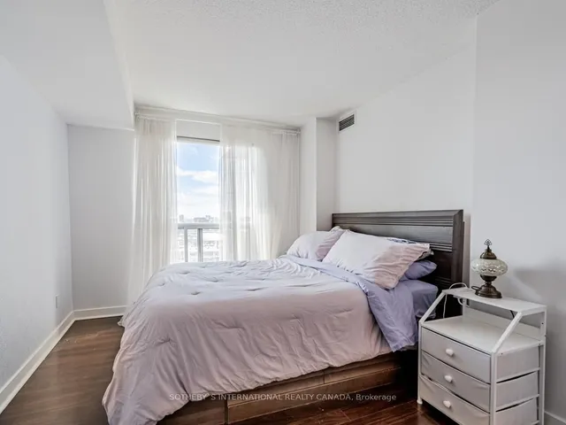 Additional image 17 of 100 Western Battery Rd Unit 1905