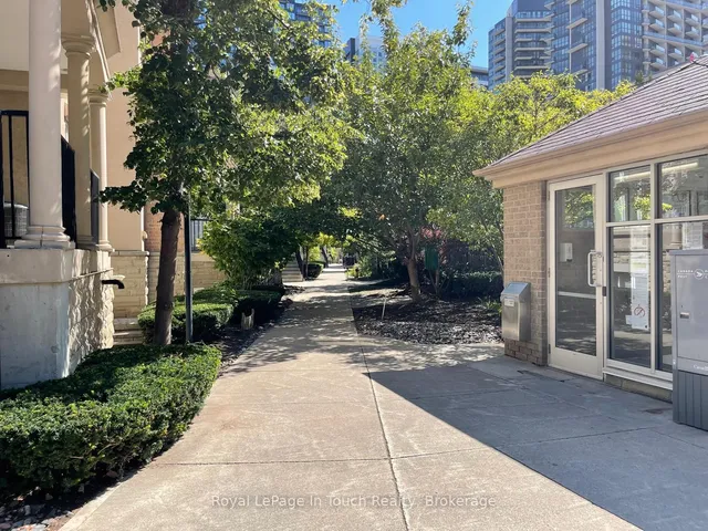 Additional image 37 of 46 Western Battery Rd Unit 825