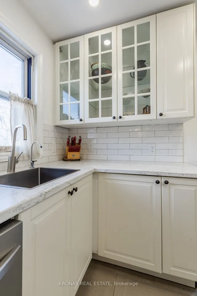 Additional image 11 of 31 Durham Rd