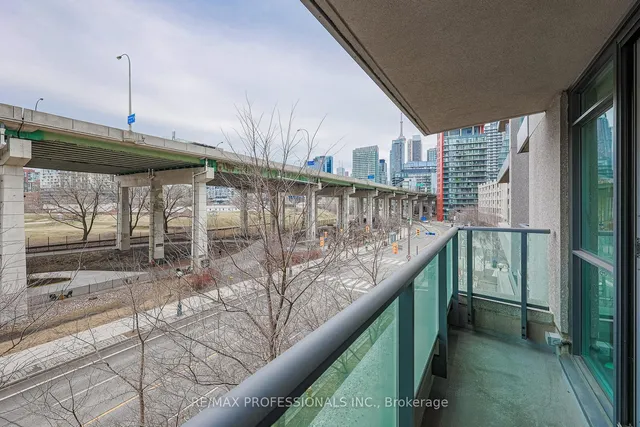 Additional image 33 of 209 Fort York Blvd Unit 469