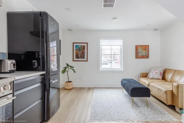 Additional image 38 of 45 Park St