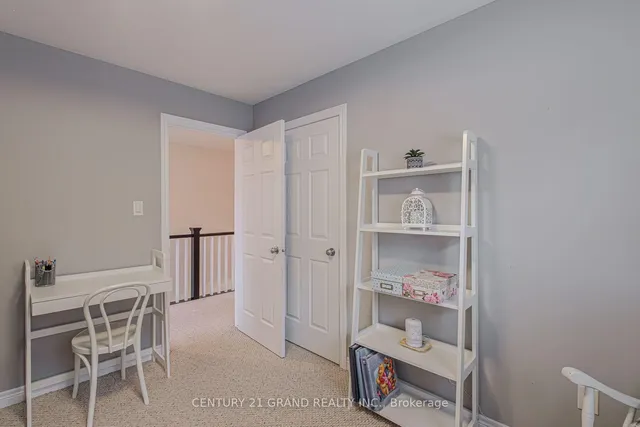 Additional image 28 of 229 Springvalley Cres