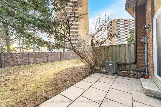 Additional image 44 of 103 HuntingDale Blvd