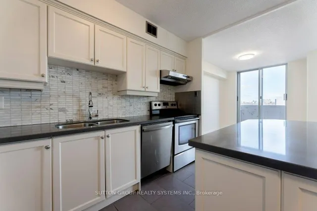 Additional image 5 of 35 Ormskirk Ave Unit 818