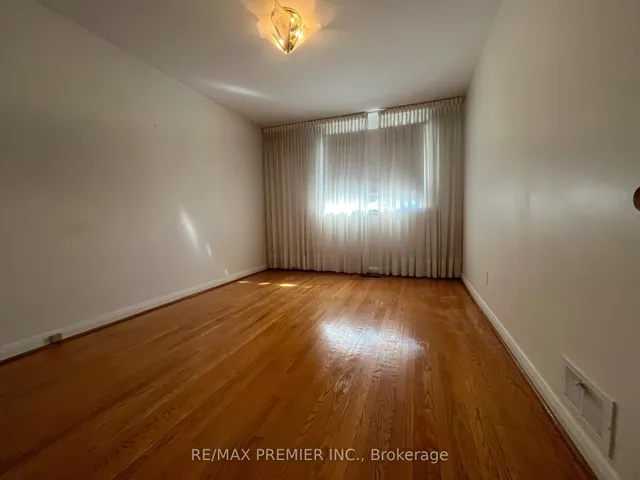 Additional image 10 of 129 Chalkfarm Dr