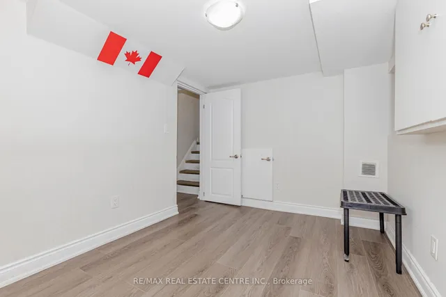 Additional image 43 of 15 Benton St