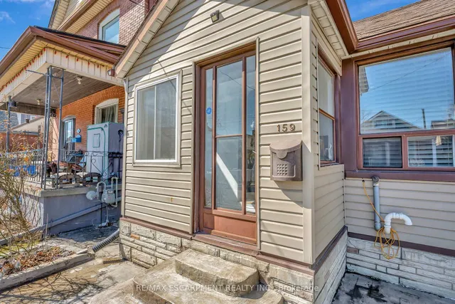 Additional image 25 of 159 Grosvenor Ave