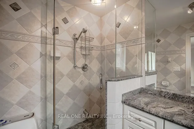 Additional image 22 of 50 Yorkminster Rd