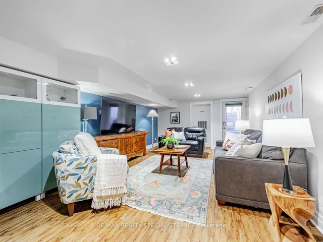 Additional image 28 of 29 Moutray St