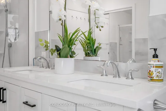 Additional image 14 of 182 Roberts Cres