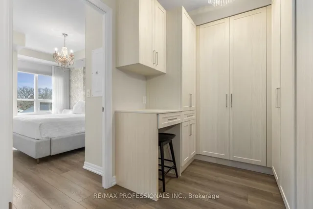 Additional image 20 of 3563 Lake Shore Blvd Unit 305