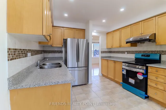 Additional image 11 of 1075 Ellesmere Rd Unit 5