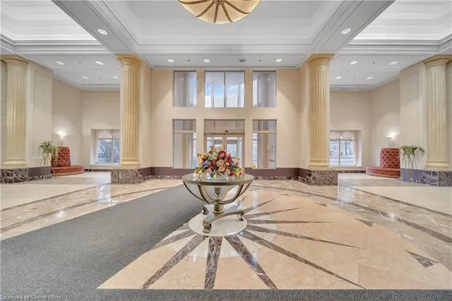 Additional image 4 of 8 Lee Centre Dr Unit PH203