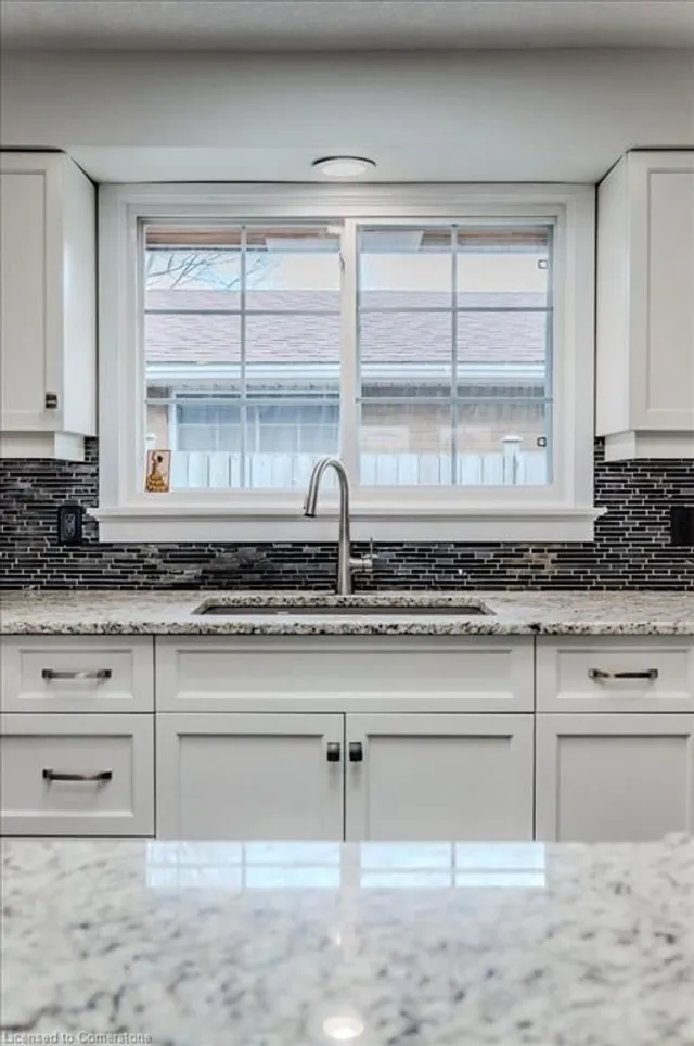 Additional image 34 of 105 Glen Park Cres