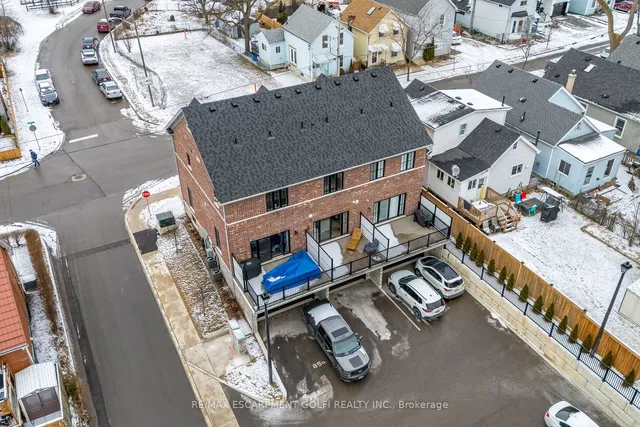 Additional image 32 of 85 Poulette St