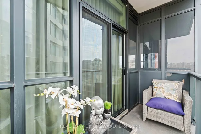 Additional image 8 of 32 Davenport Rd Unit 1401