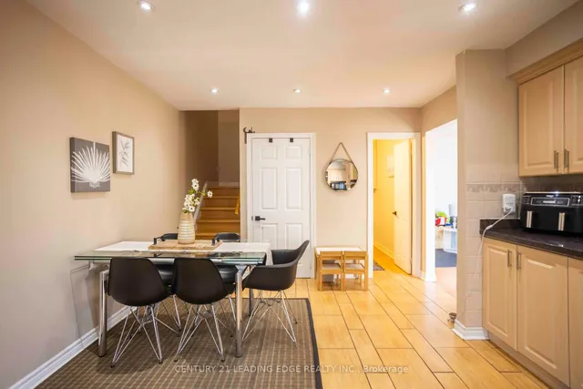 Additional image 9 of 2 Dailing Gate Unit 12