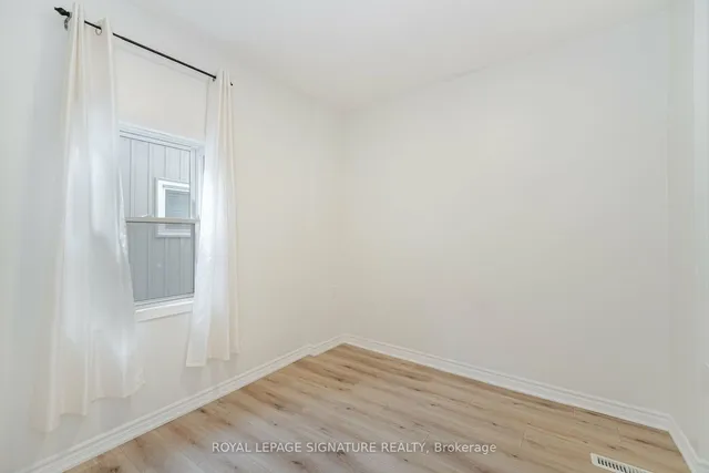 Additional image 34 of 35 Britannia Ave