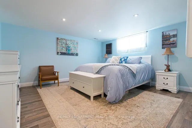 Additional image 27 of 3 Pleasant Ave