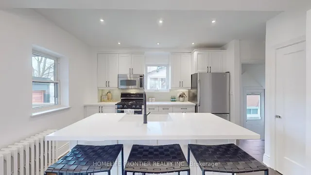 Additional image 17 of 40 Indian Road Cres