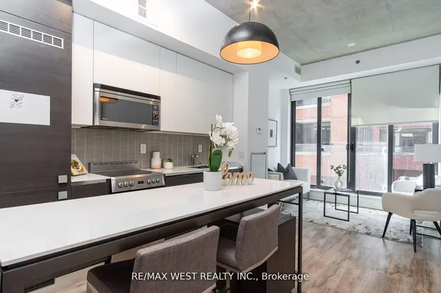 Additional image 9 of 8 Dovercourt Rd Unit 209