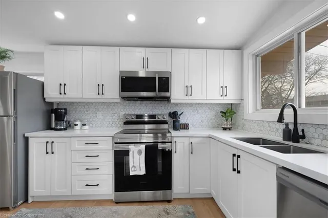 Additional image 4 of 37 Lilacside Dr