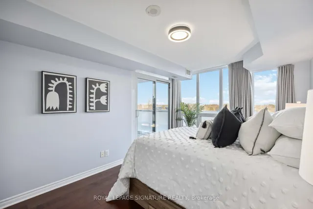 Additional image 28 of 35 Hollywood Ave Unit 703