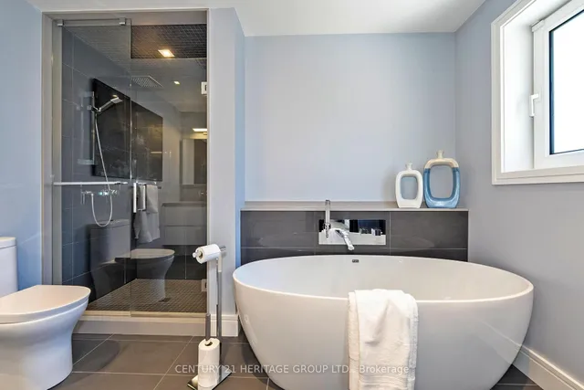 Additional image 8 of 61 Foursome Cres